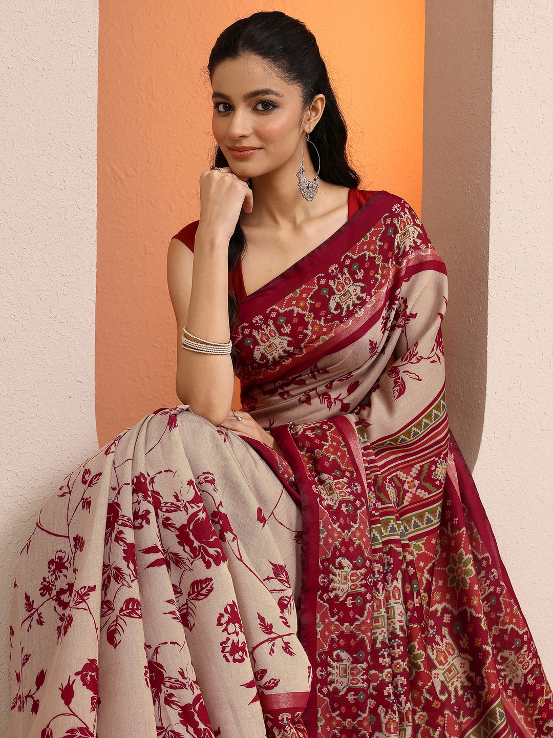  Beige Printed Silk Blend Saree With Unstitched Blouse Piece 