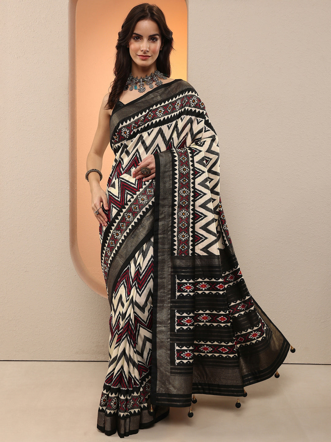  Black Chevron Printed Silk Blend Saree With Unstitched Blouse Piece 