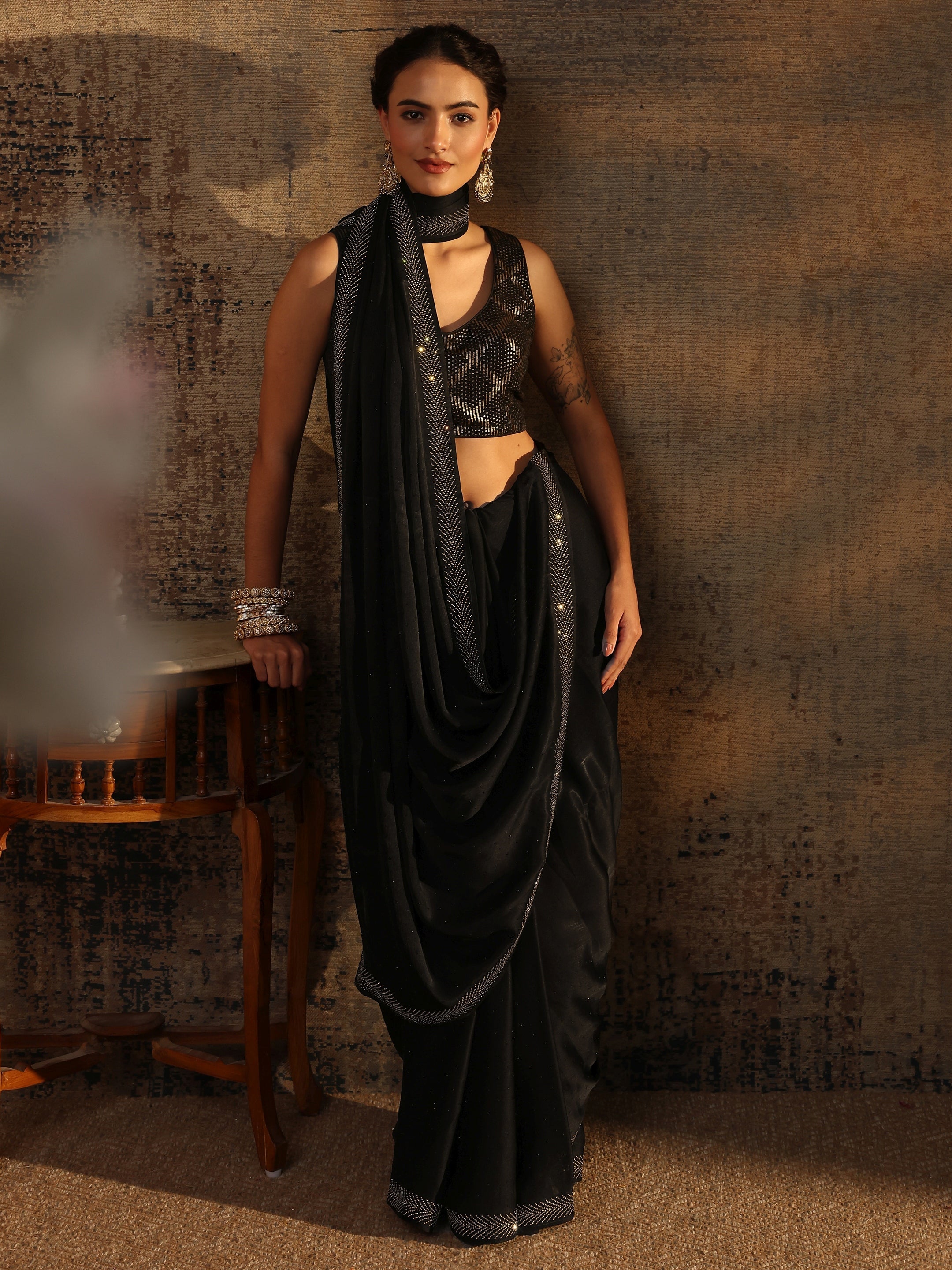 Black Embellished Silk Blend Saree With Unstitched Blouse Piece-image-40