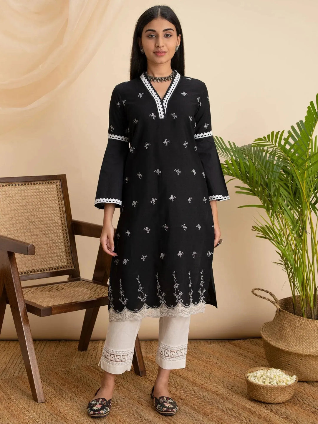 Black Embroidered Cotton Kurta - Libas