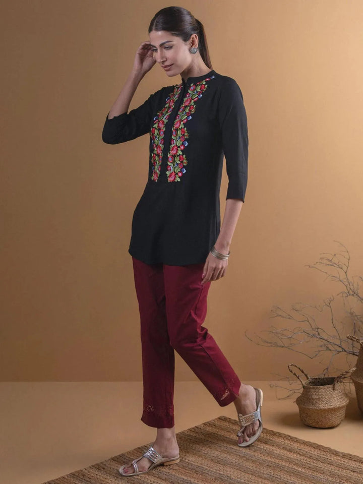 Black Embroidered Rayon Kurta - Libas