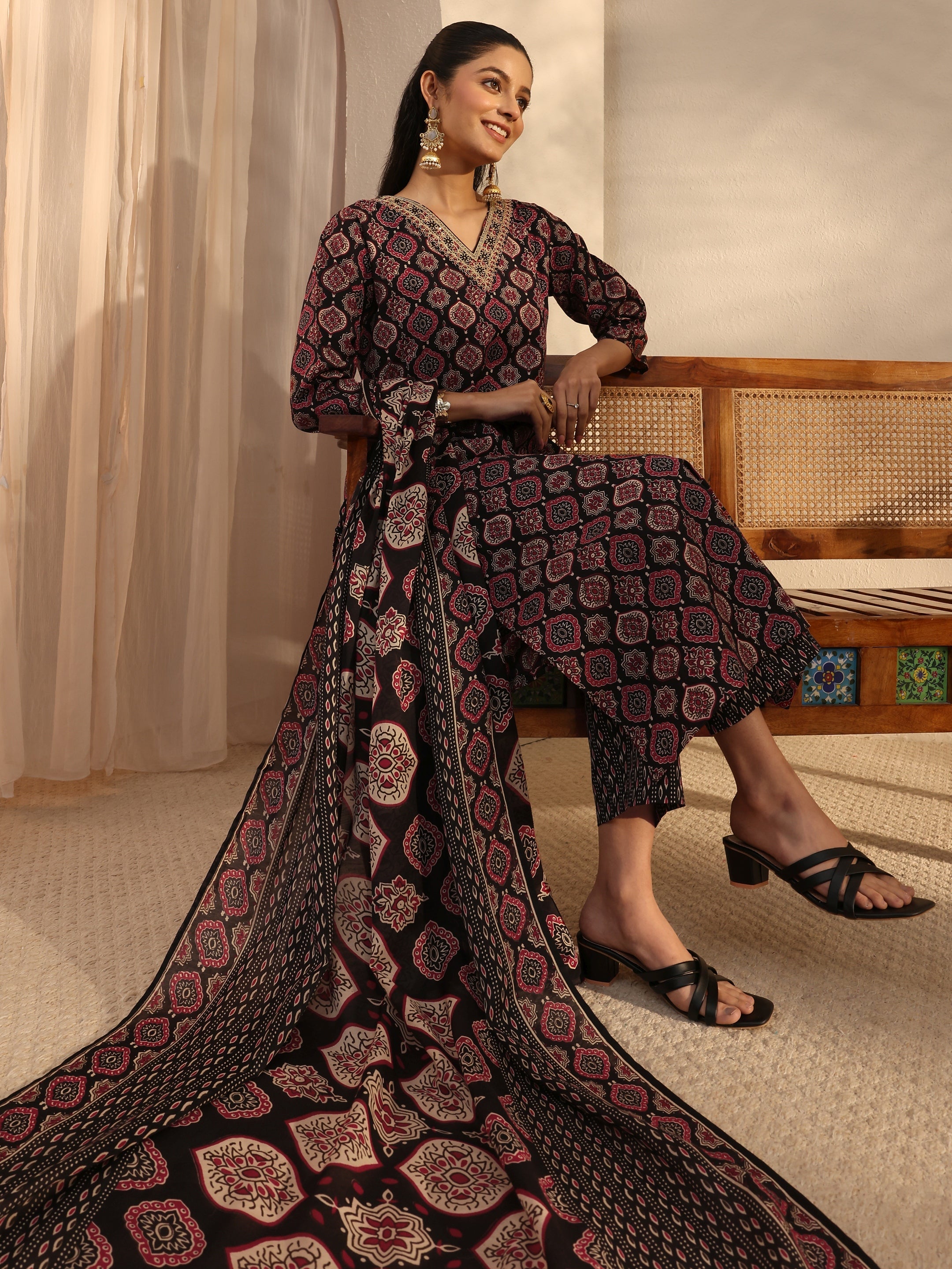 libas Black Ethnic Printed Cotton Blend Straight Suit Set With Dupatta-picture-28