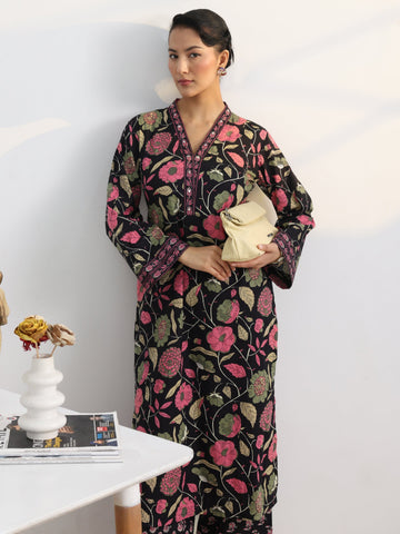 Gerua Black Floral Printed Cotton Blend Straight Kurta Set