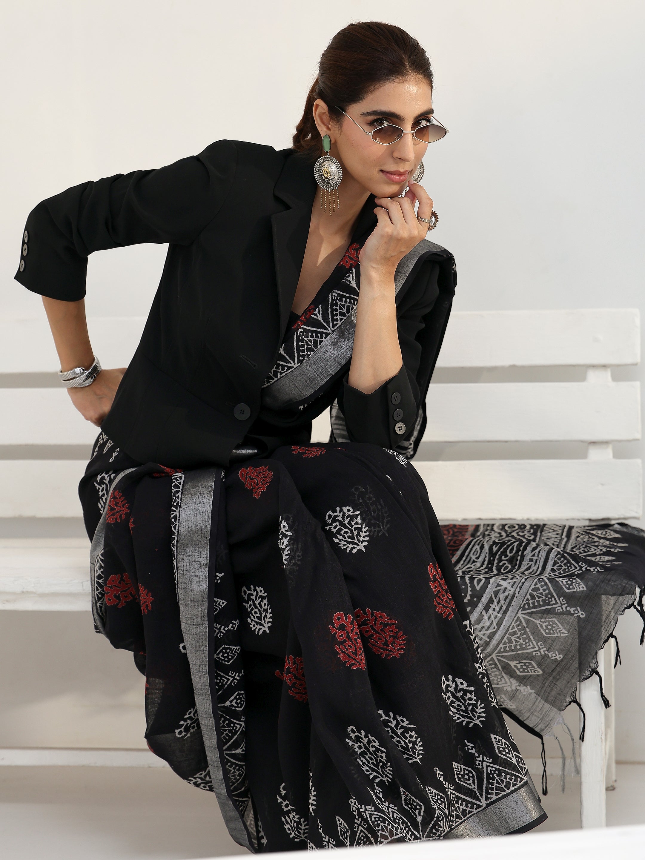 libas Black Floral Printed Cotton Saree-picture-41