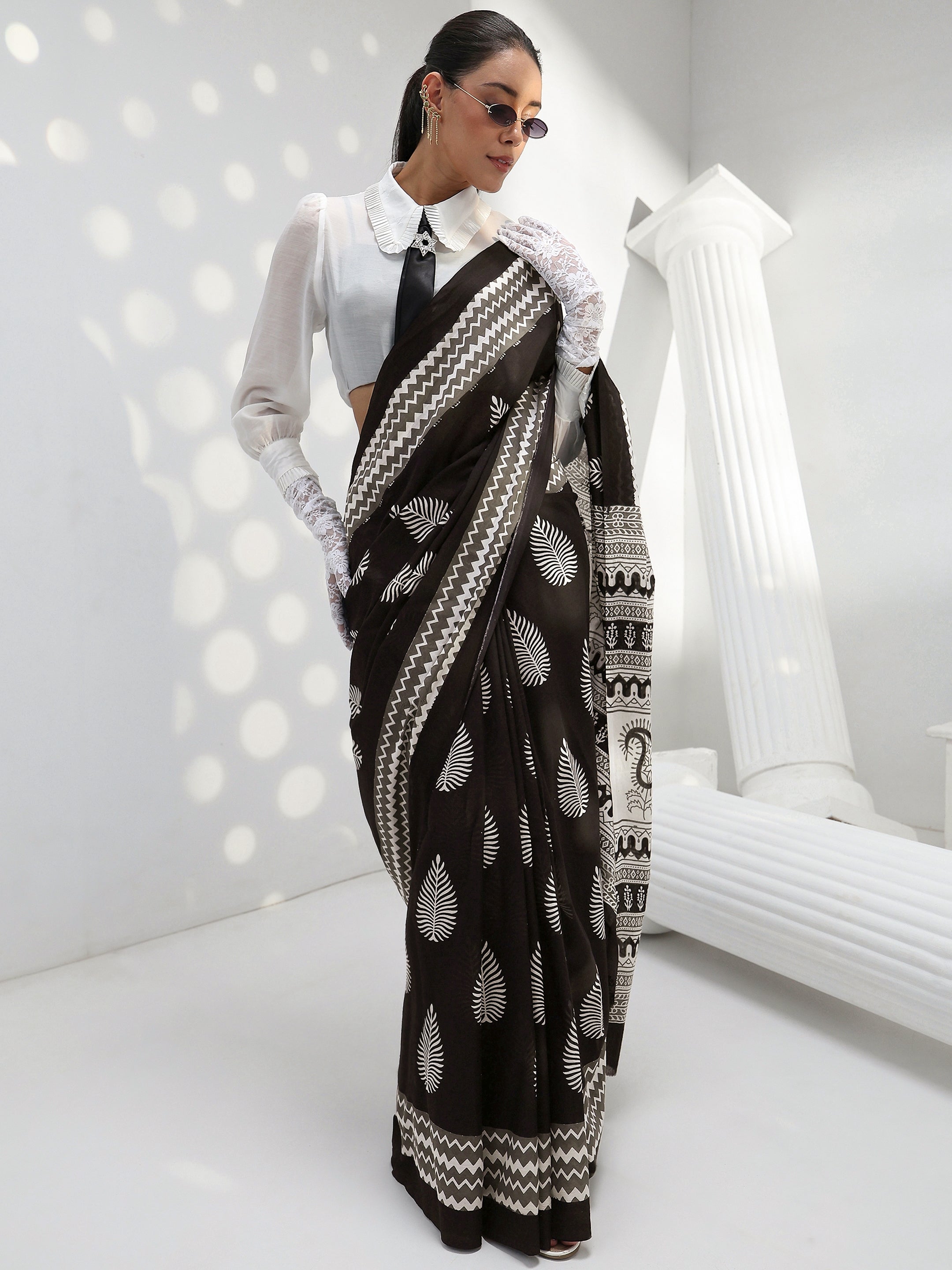 libas Black Floral Printed Cotton Saree-picture-28