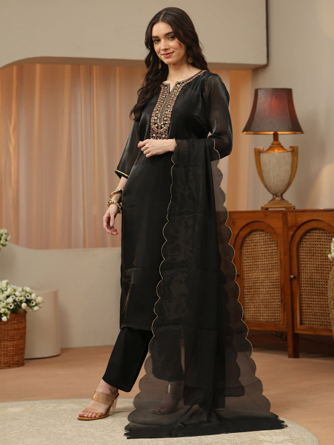  Black Floral Yoke Design Tissue Straight Suit Set 