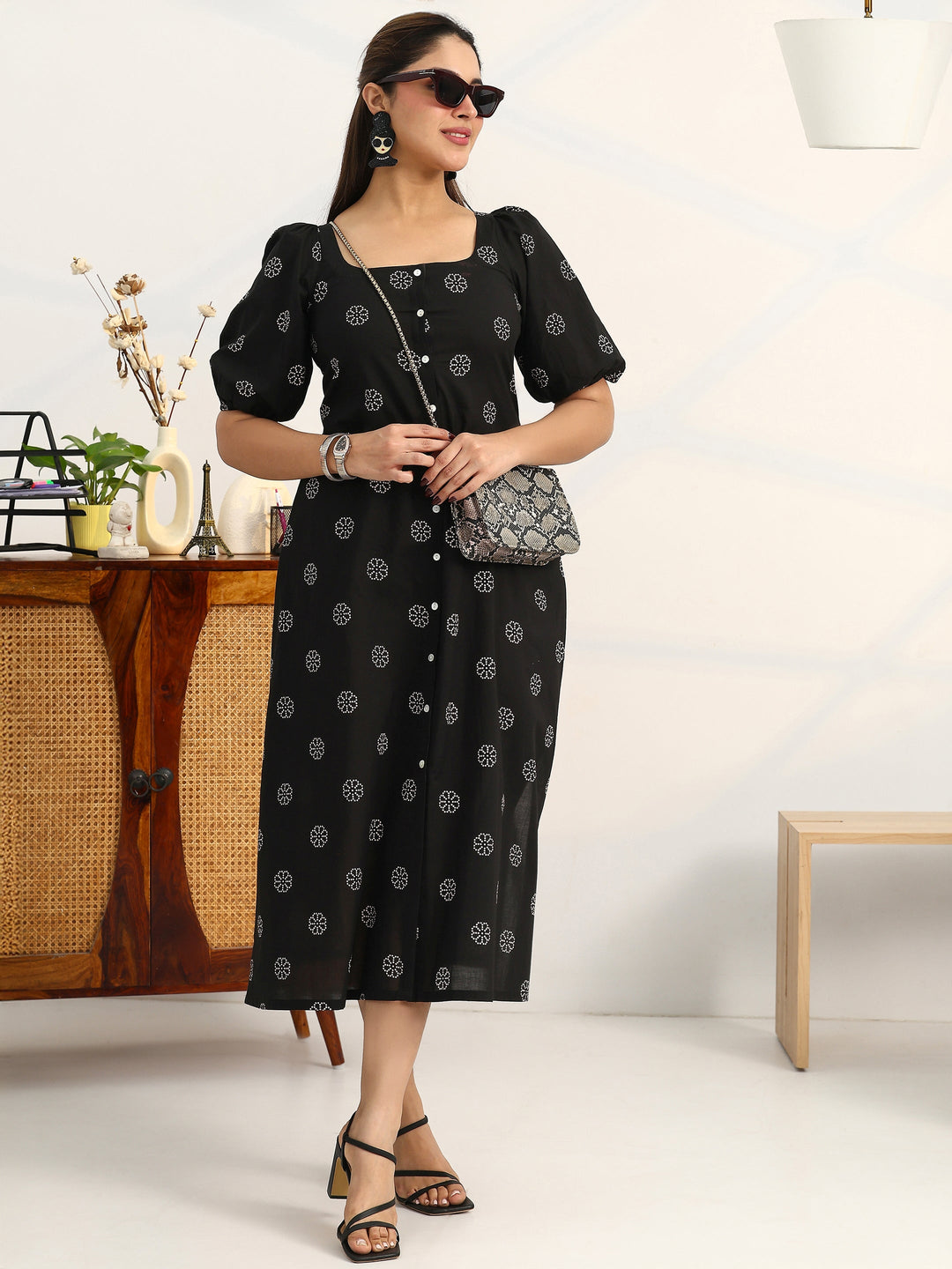  Black Printed Cotton A-Line Puff Sleeves One Piece Dress 
