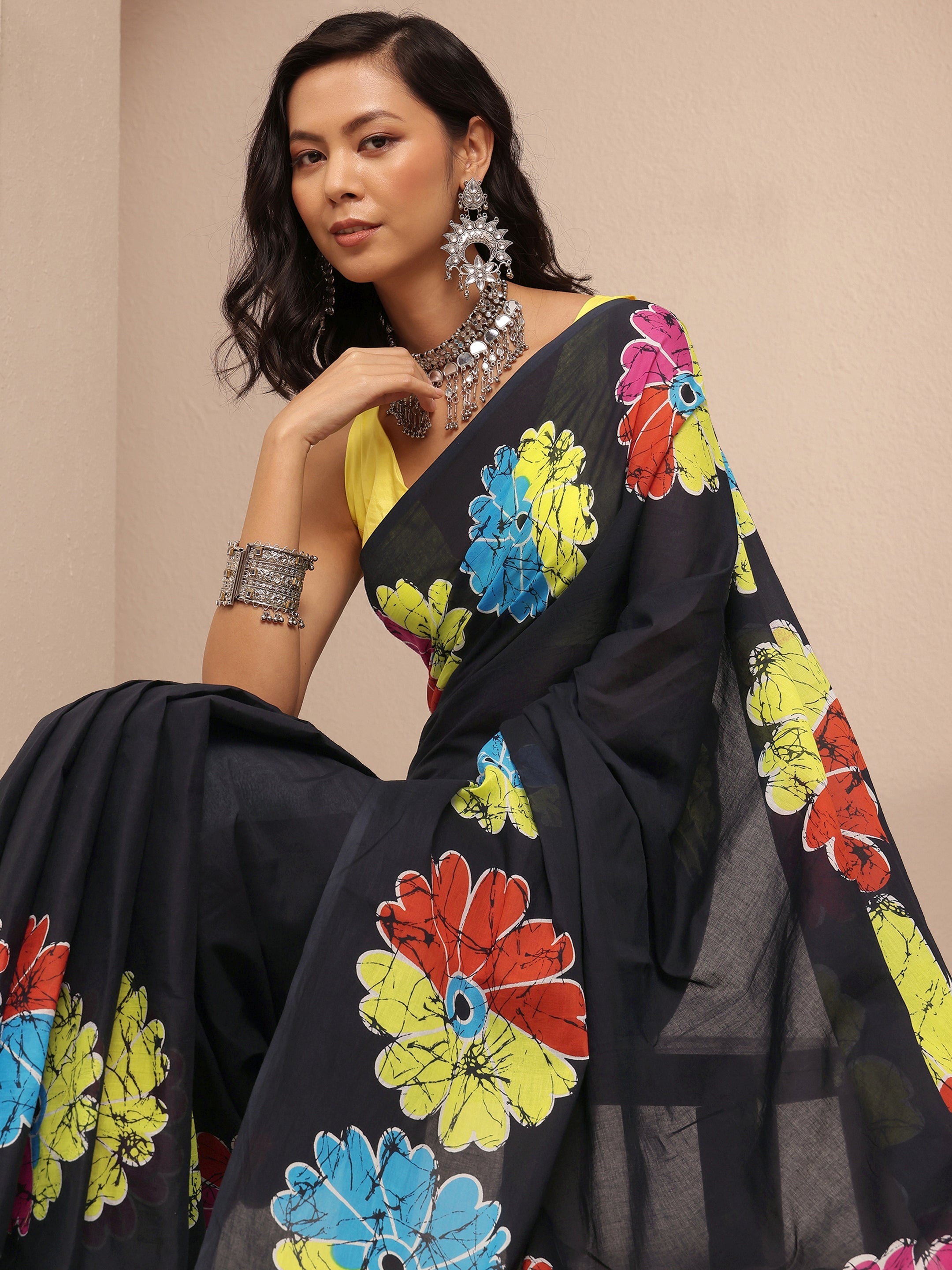 libas Black Printed Cotton Saree With Unstitched Blouse Piece-picture-52
