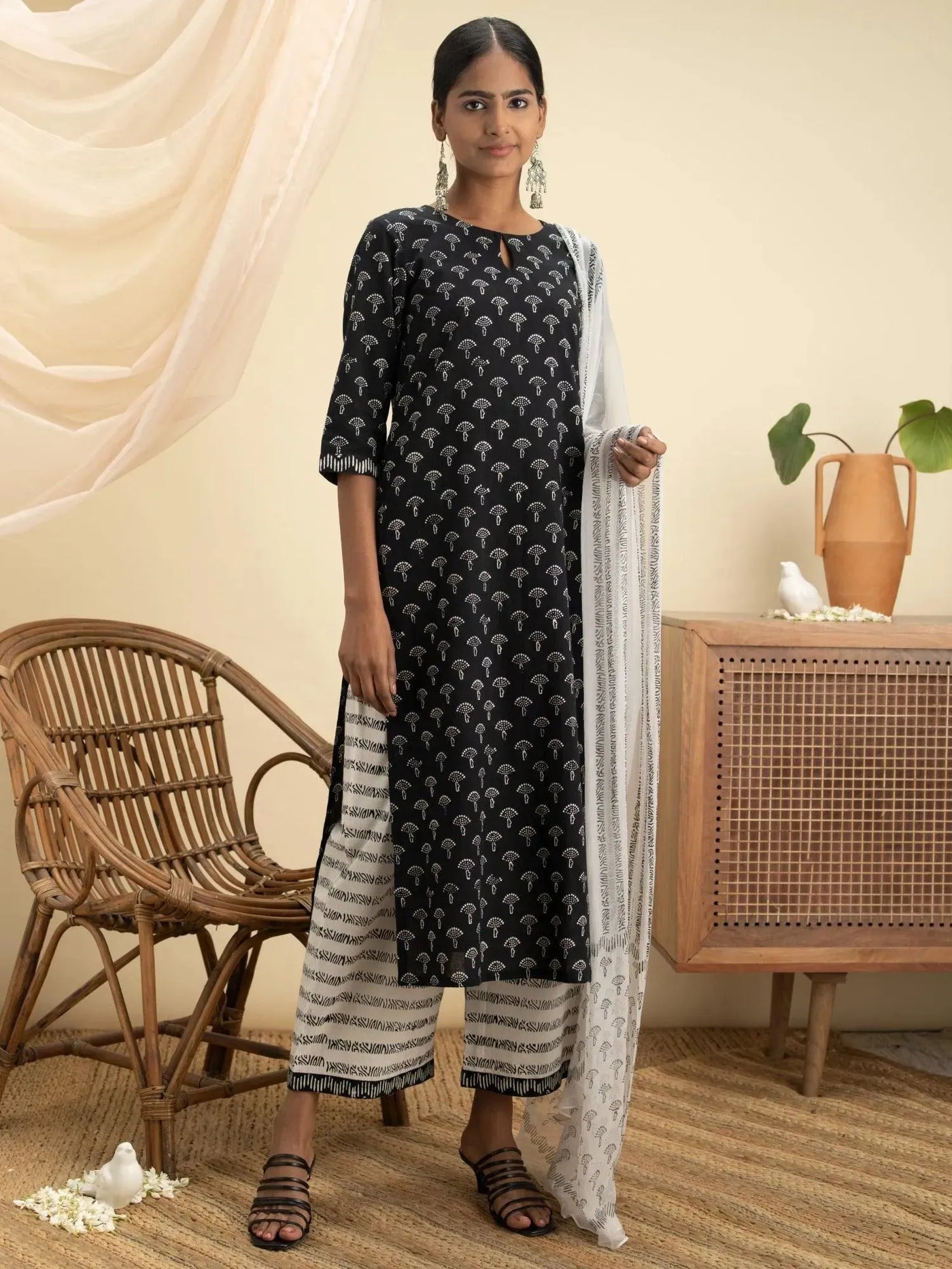 Black Printed Cotton Suit Set - Libas