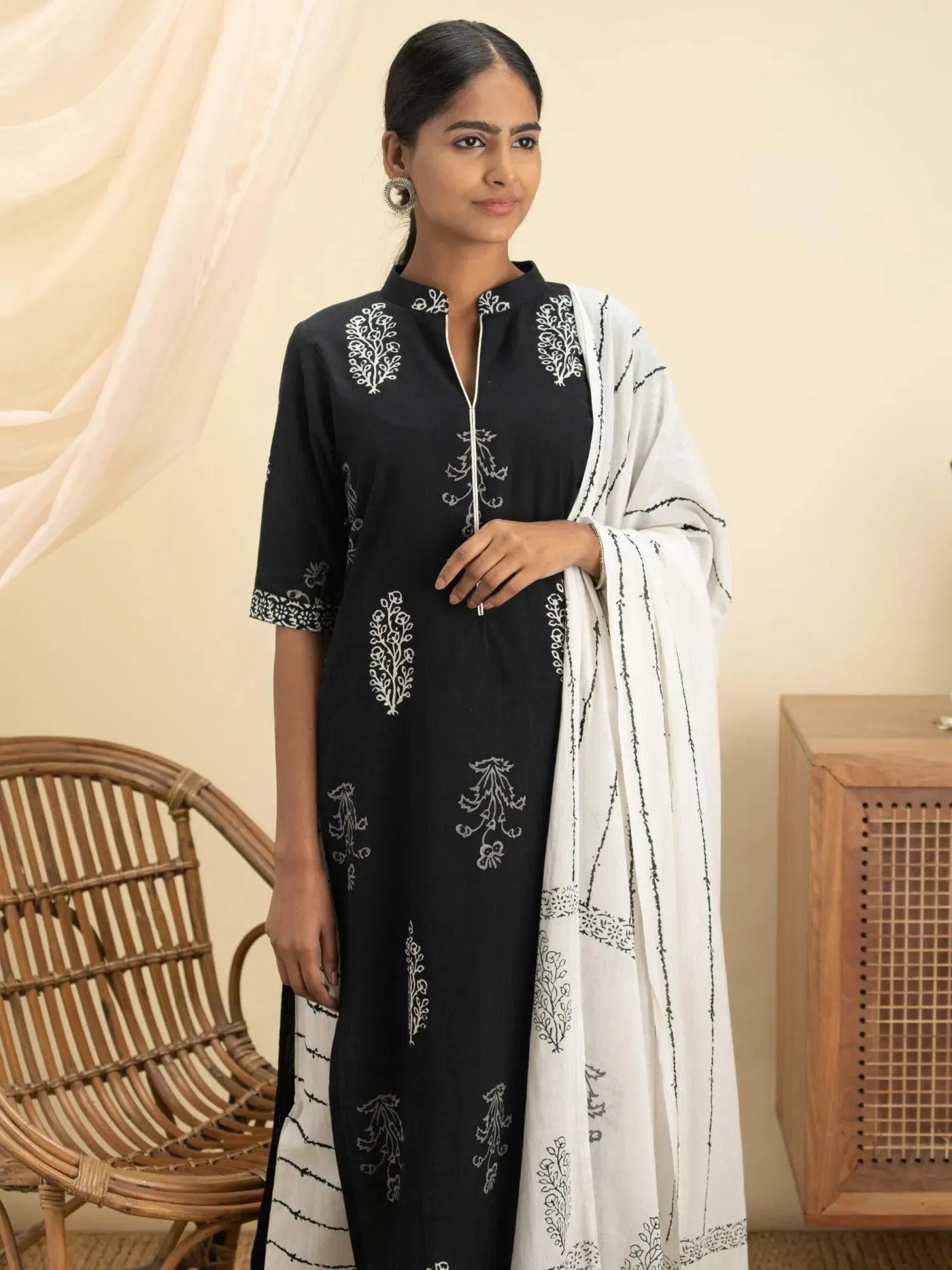 Black Printed Cotton Suit Set - Libas