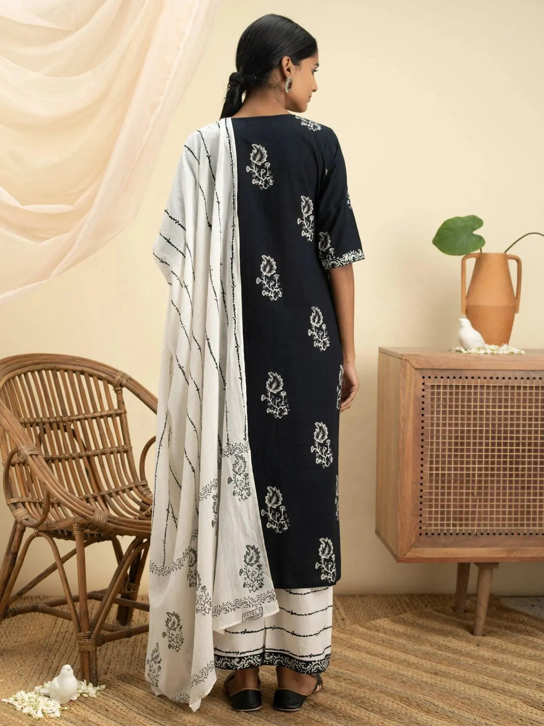 Black Printed Cotton Suit Set - Libas 
