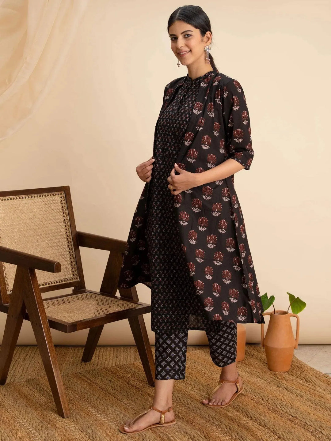 Black Printed Cotton Kurta Set With Shrug - Libas