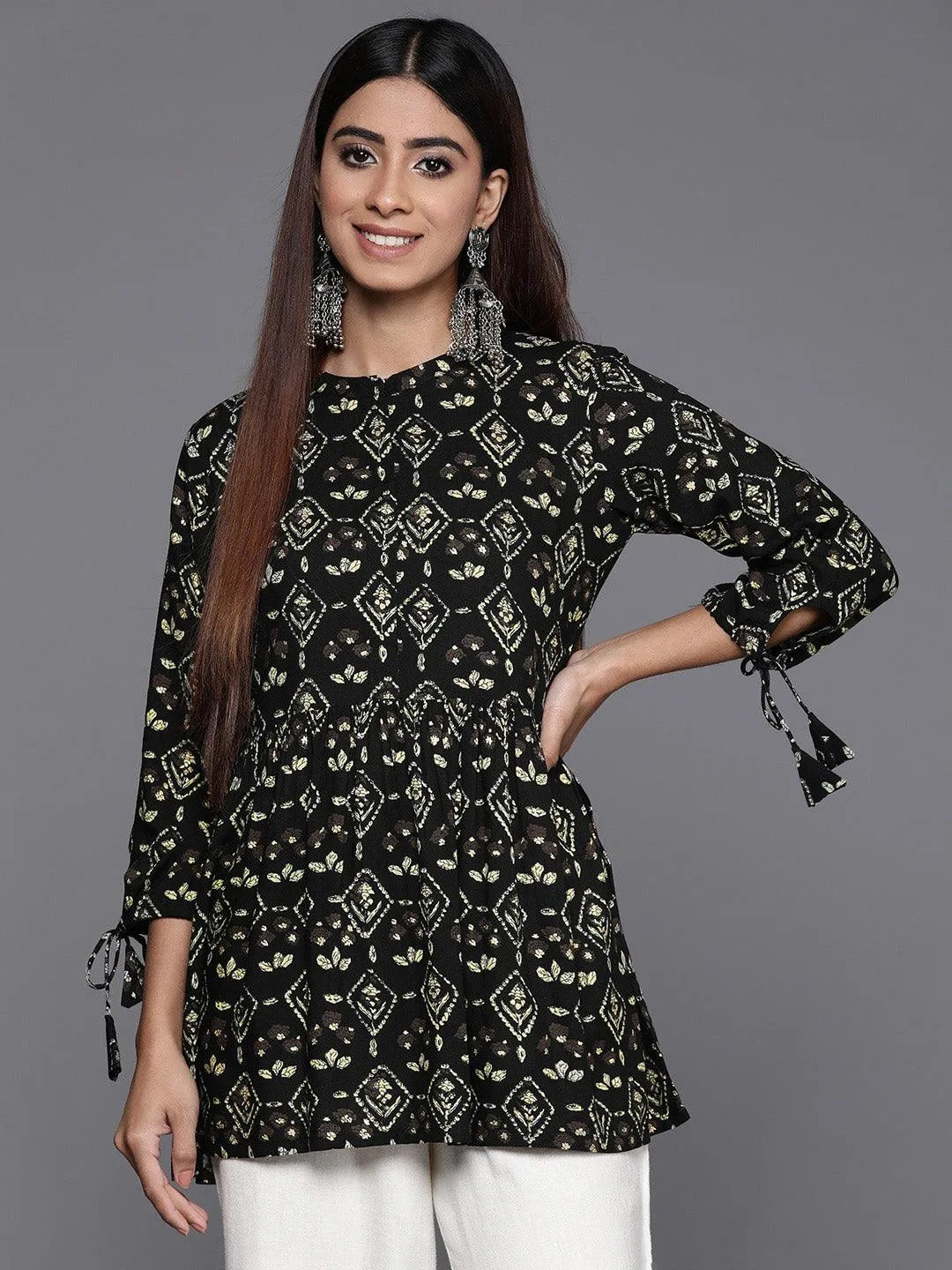 libas Black Printed Rayon A-Line Kurti-picture-32