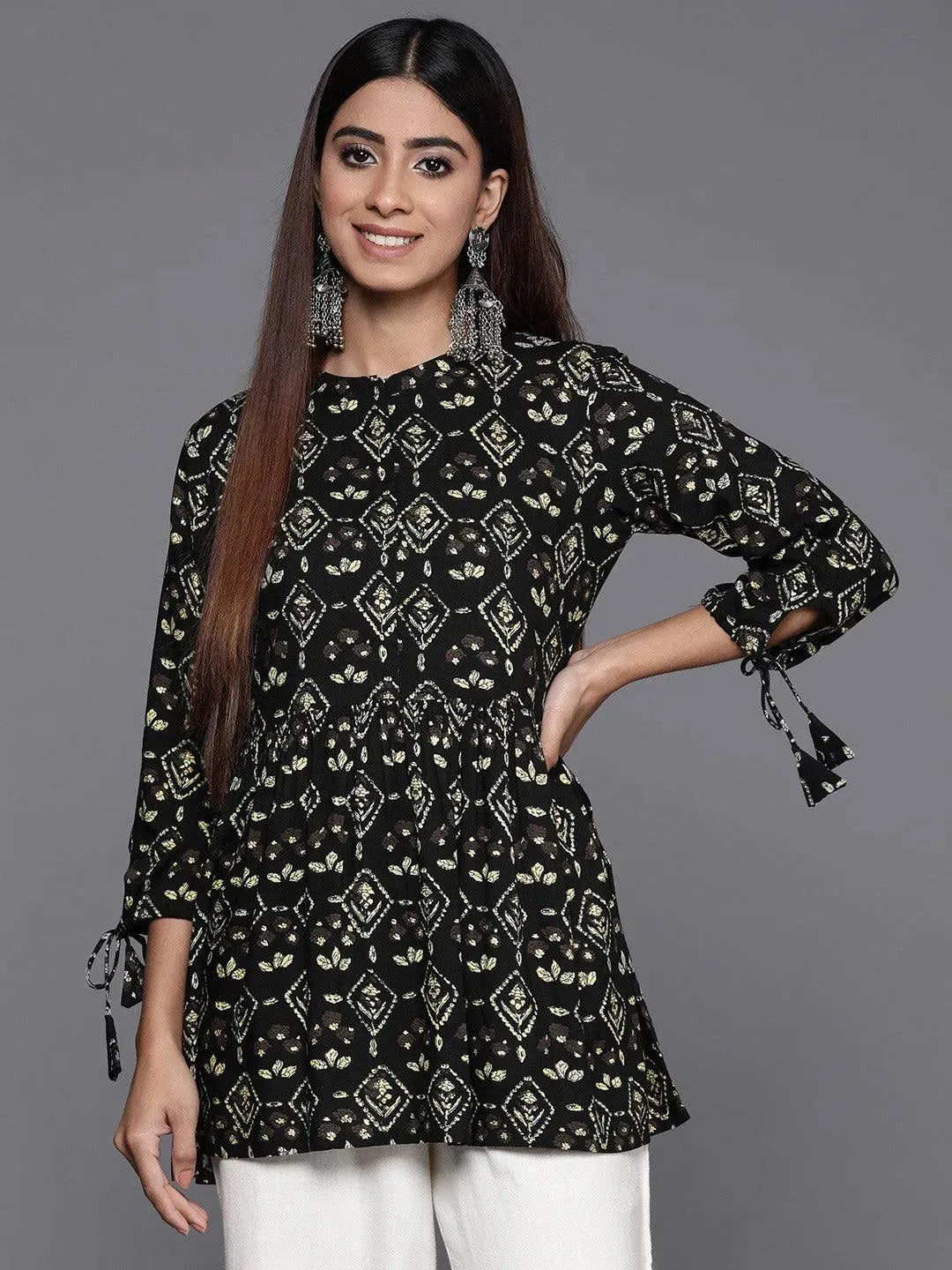 libas Black Printed Rayon A-Line Short Kurti-picture-25
