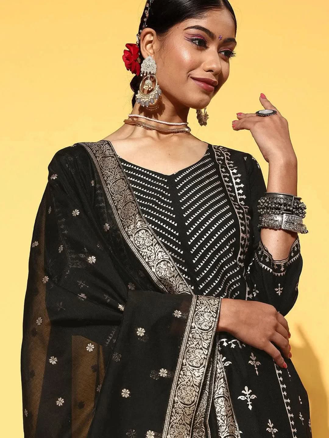 Women's Black Silk Blend Foil Printed Straight Kurta Set - Black / XS