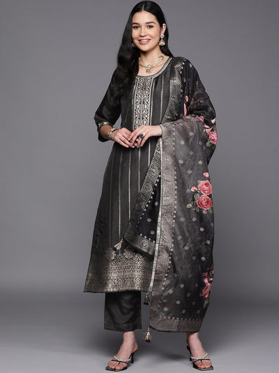 Ethnic Wear - Buy Indian Ethnic Wear for Women & Girls Online - Aachho