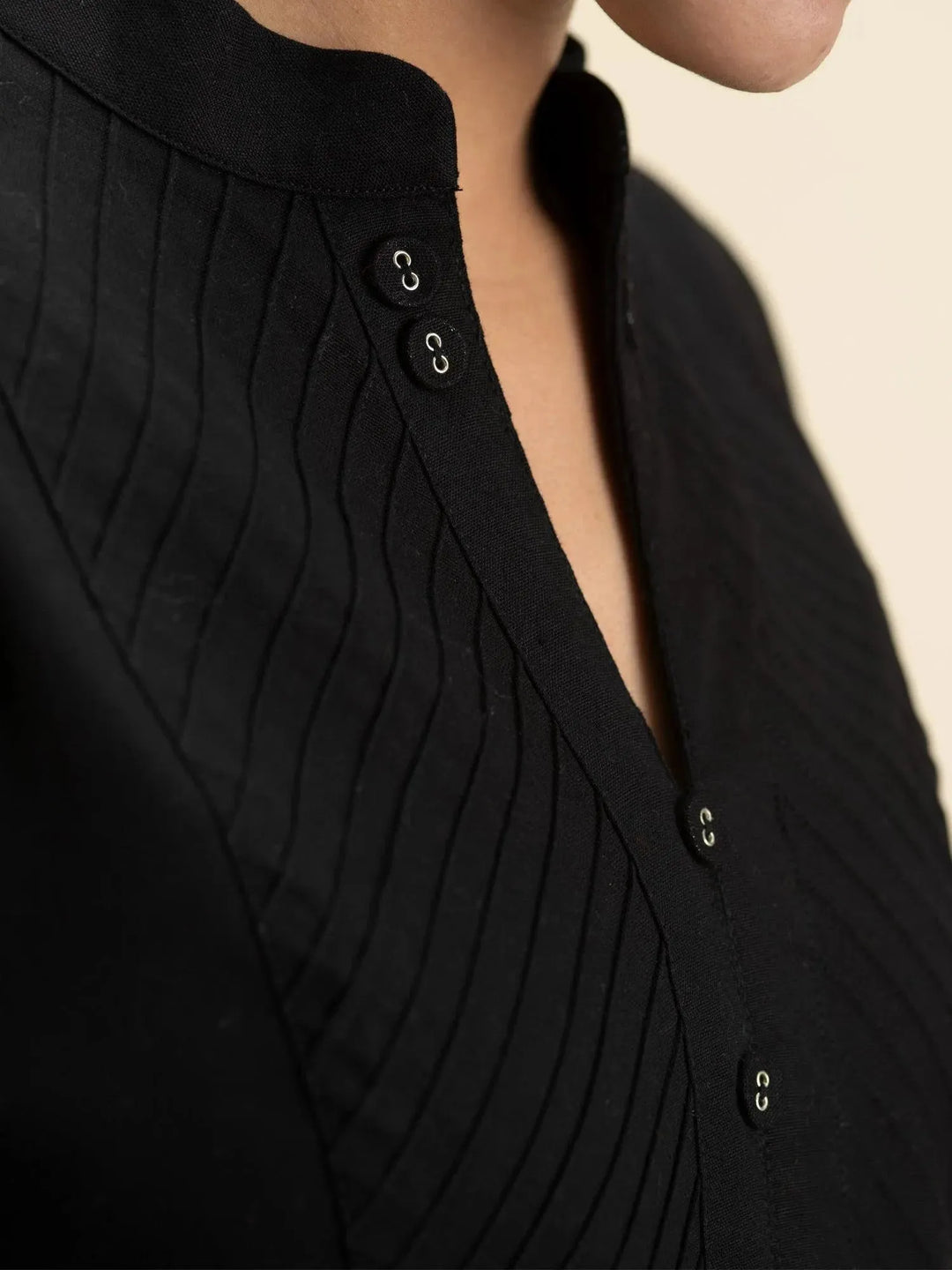 Black Solid Cotton Kurta - Libas 