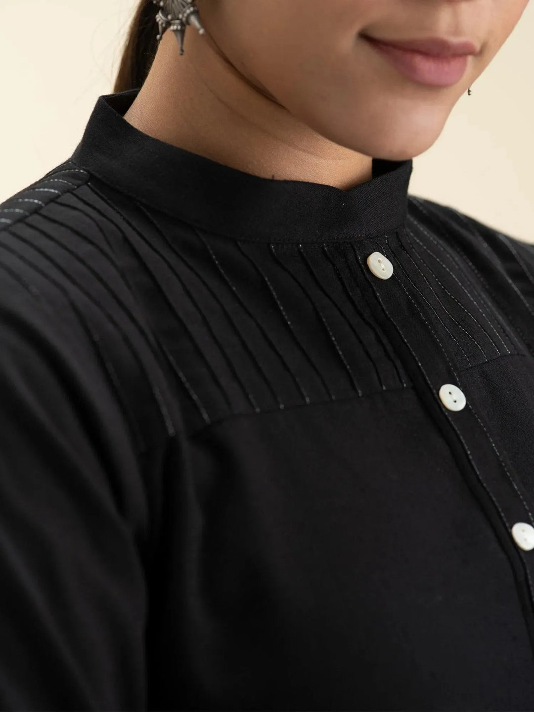 Black Solid Cotton Kurta - Libas 