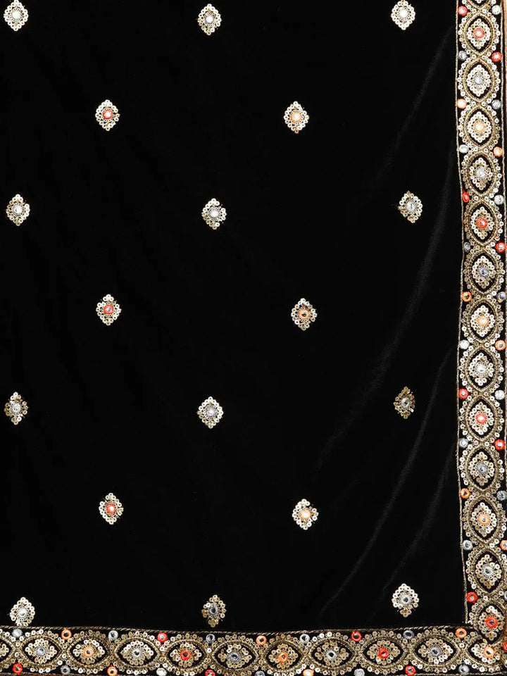 Black Solid Velvet Suit Set - Libas