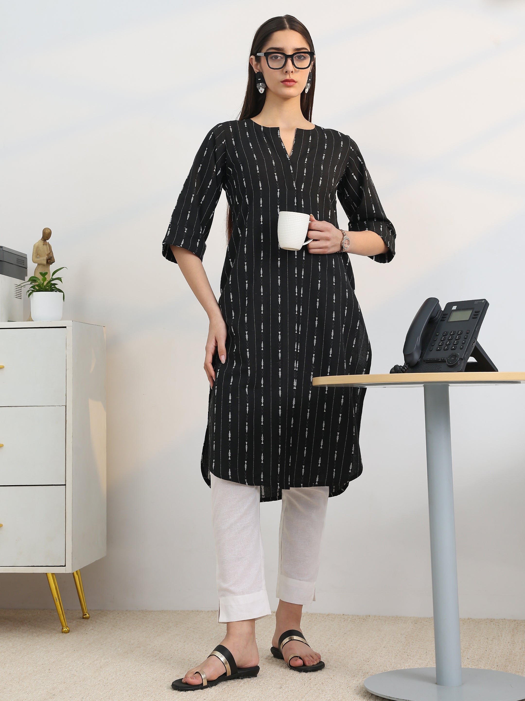 Black Woven Design Cotton Straight Kurta-image-30