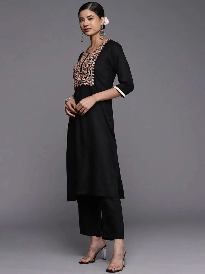 Black Yoke Design Wool Straight Kurta - Libas
