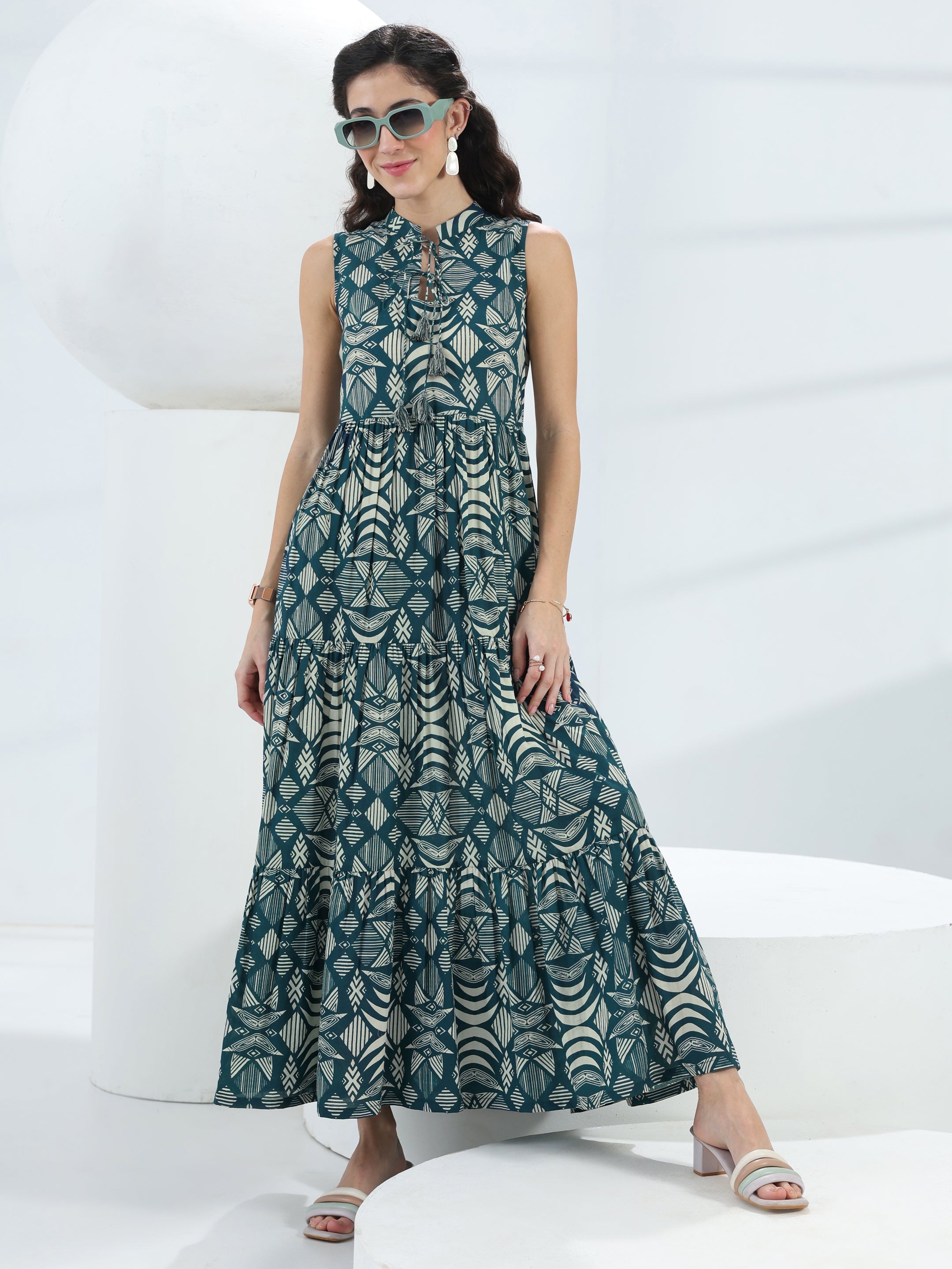 Blue Abstract Printed Cotton Fit-And-Flare One-Piece Tiered Dress-image-25