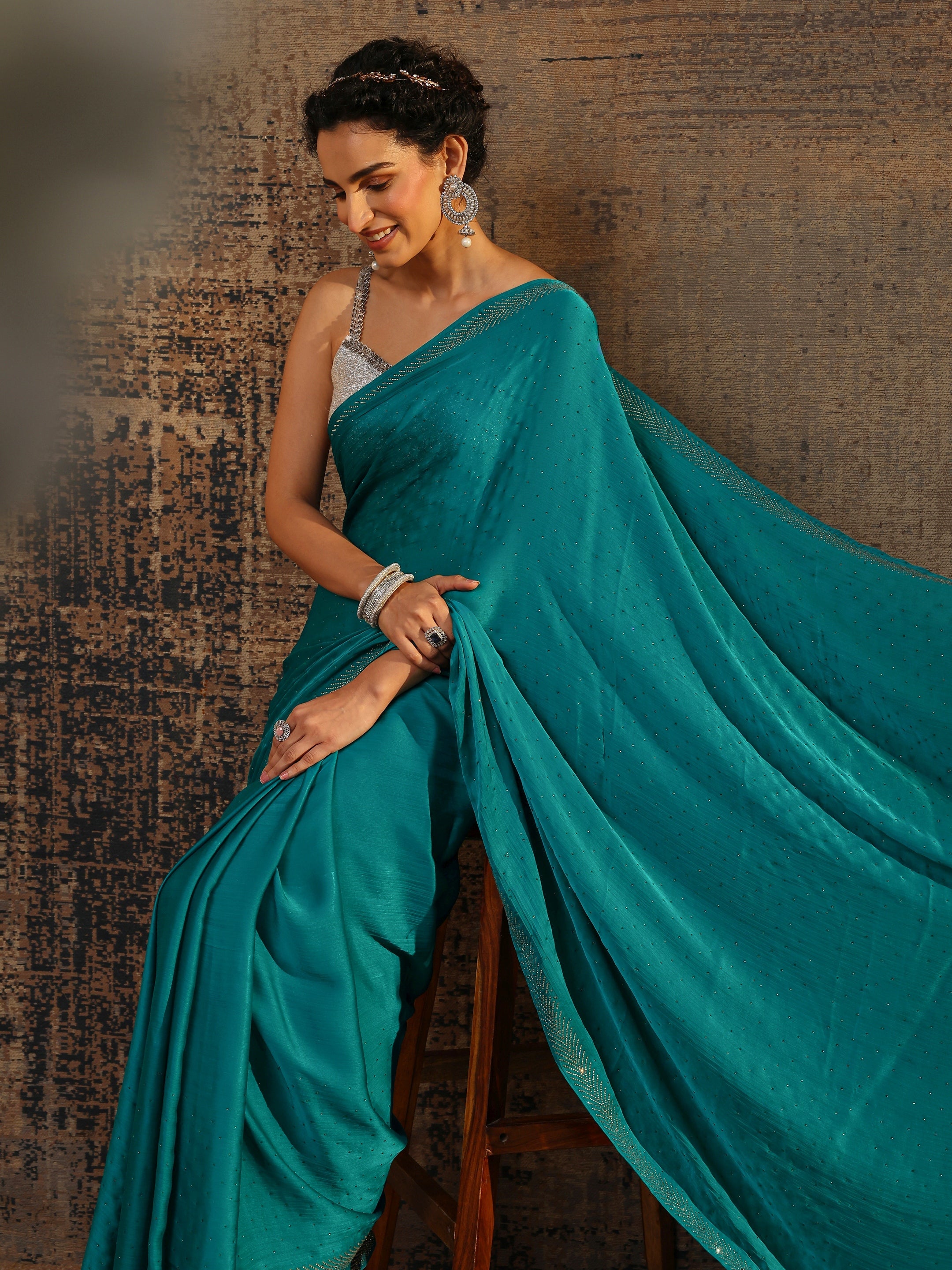 libas Blue Embellished Silk Blend Saree With Unstitched Blouse Piece-picture-16
