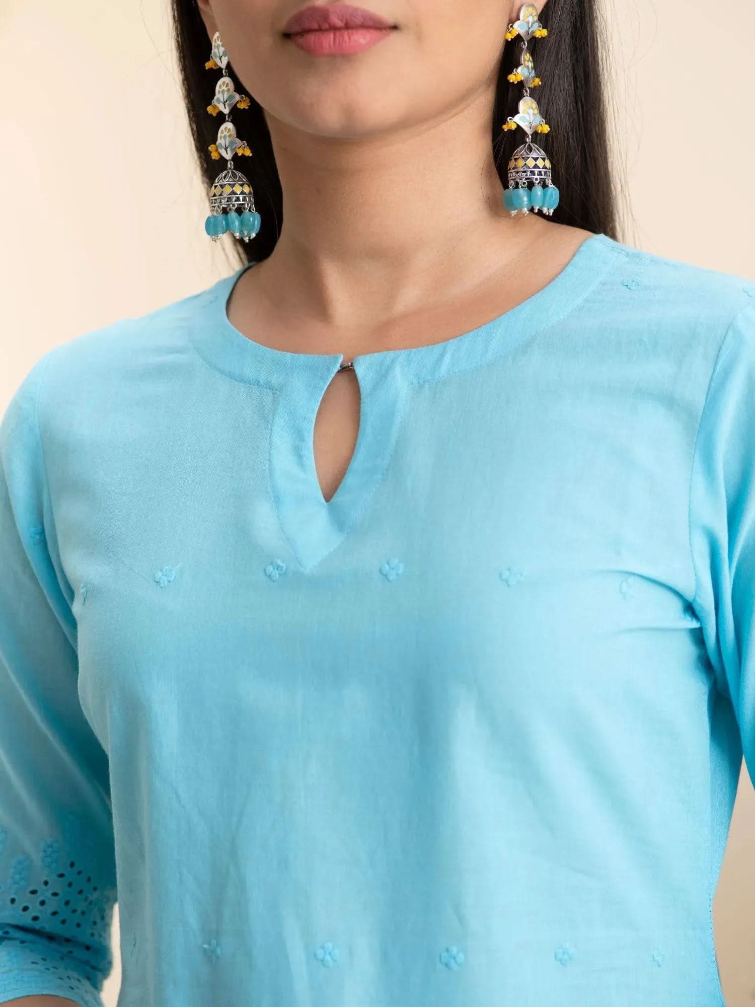 

Blue Embroidered Cotton Kurta