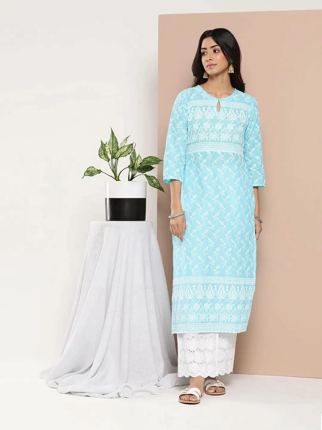 

Blue Embroidered Cotton Straight Kurta