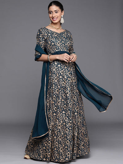Latest Crop-top lehenga designs -New Indo western outfits jo trend kar rahe  hain is Wedding Season - YouTube