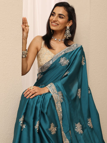 Blue Embroidered Silk Blend Saree With Unstitched Blouse Piece