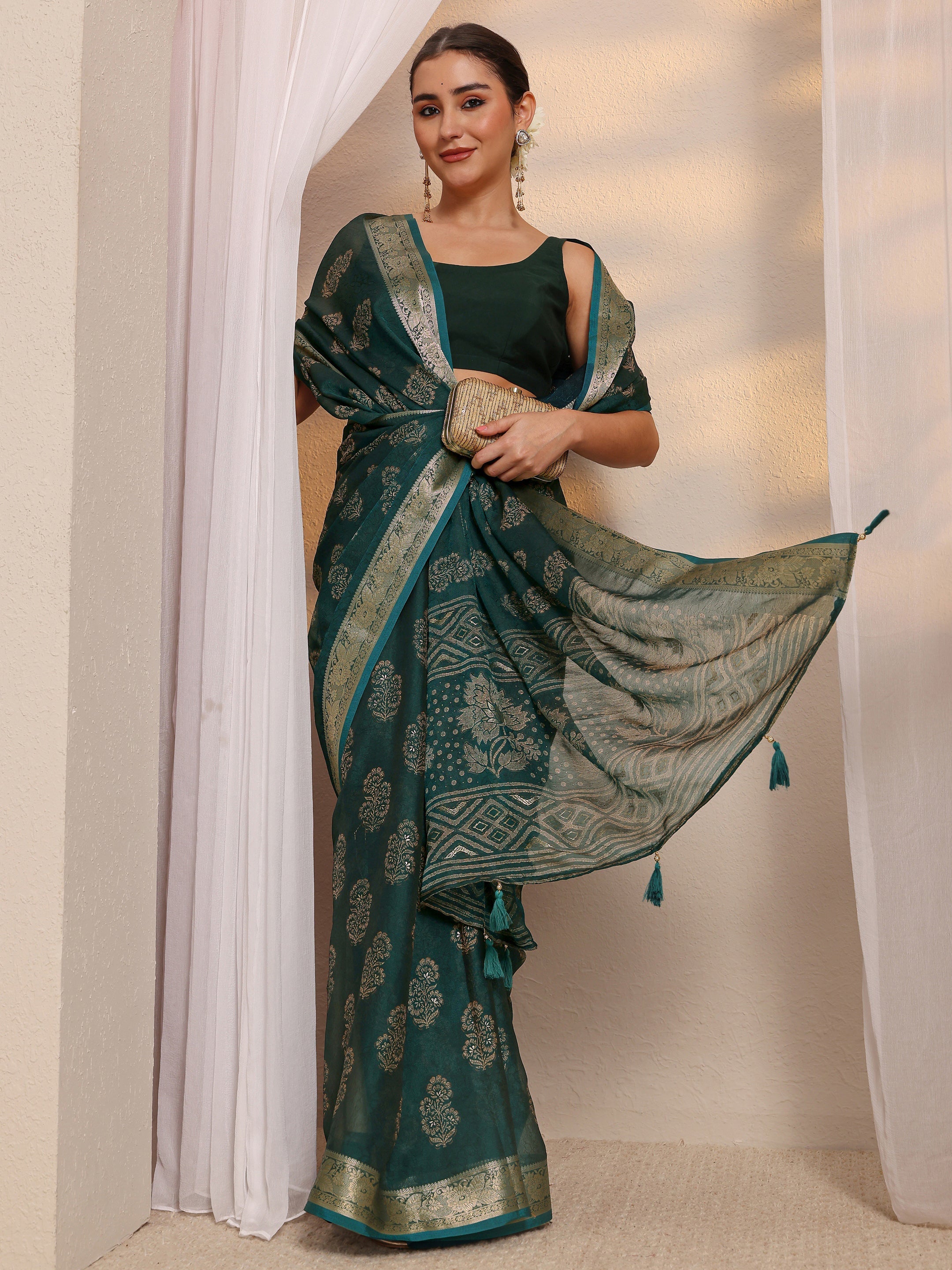Blue Floral Print Jacquard Silk Blend Saree With Unstitched Blouse Piece-image-1