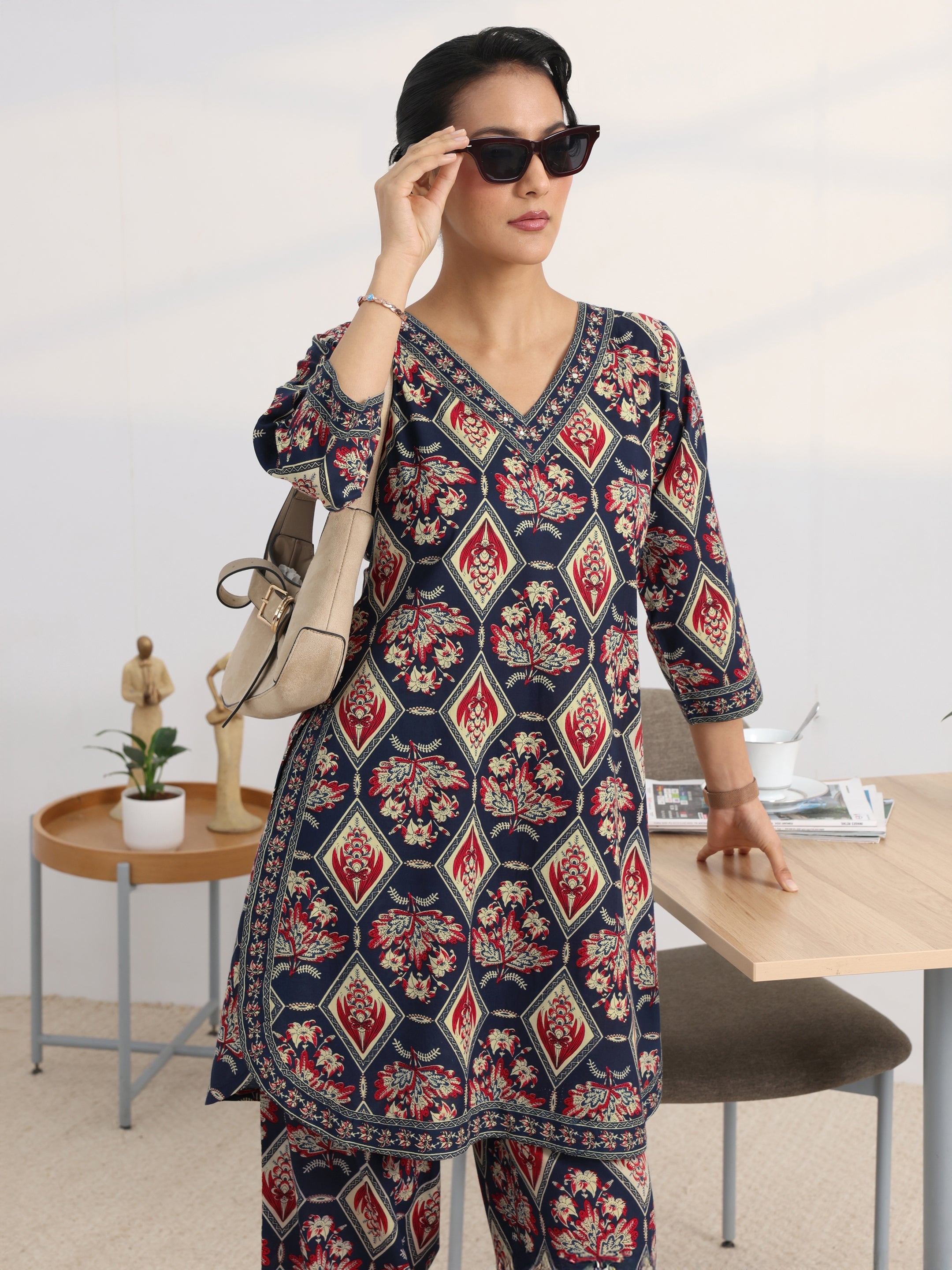 libas Blue Floral Printed Cotton Blend Straight Kurta Set-picture-30