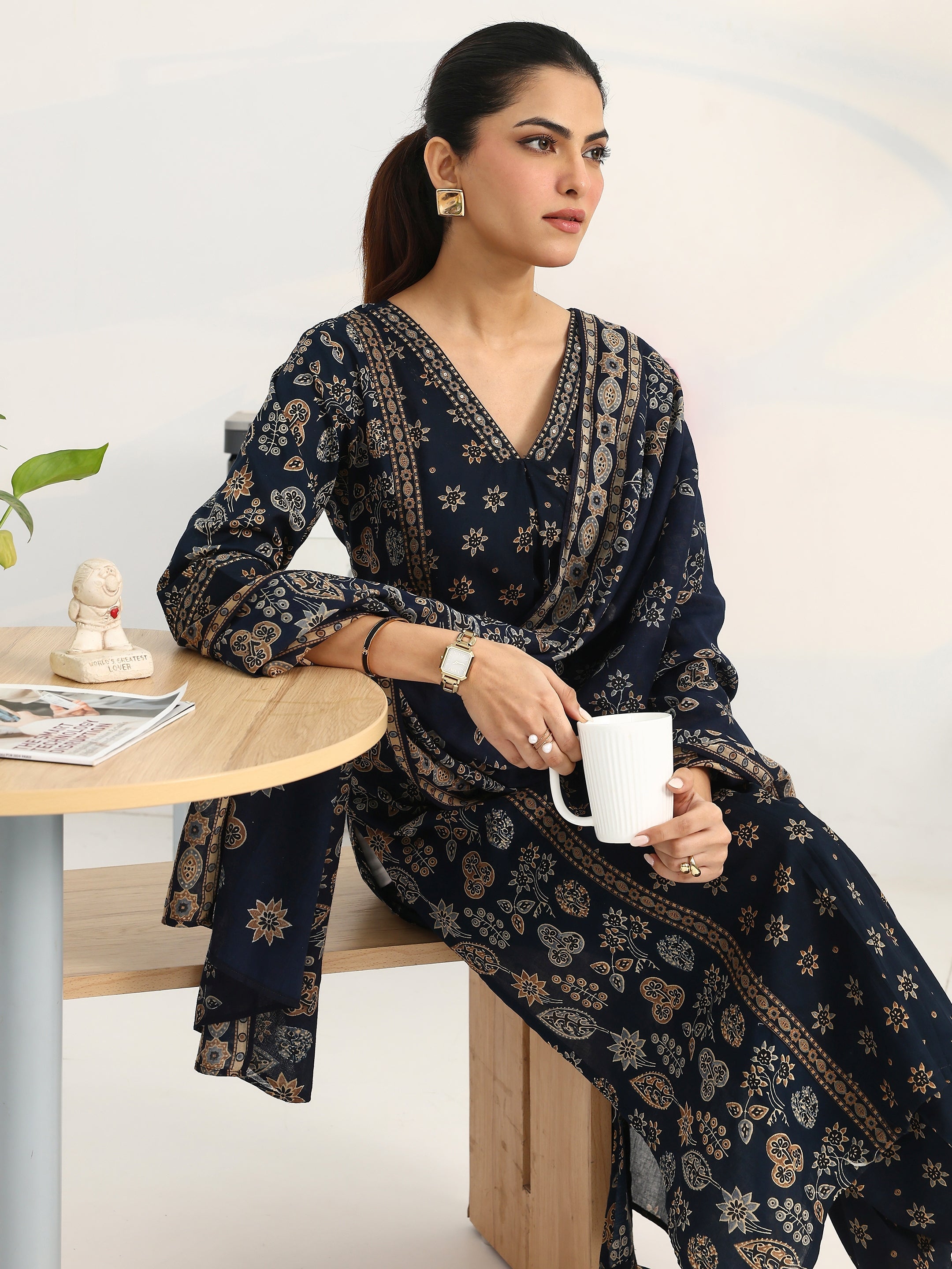 libas Blue Floral Printed Cotton Blend Straight Suit Set With Dupatta-picture-27