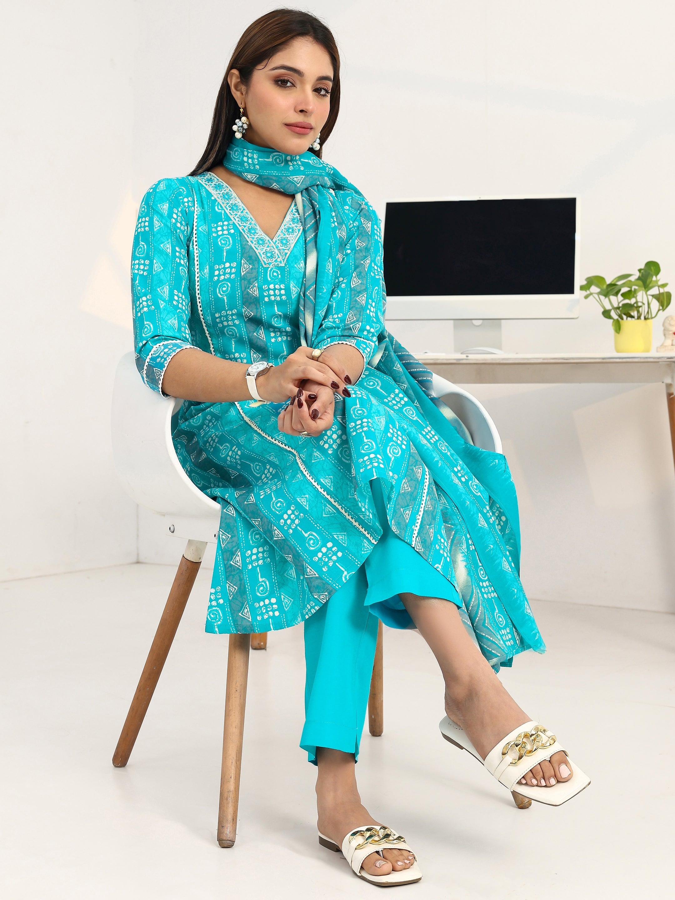 libas Blue Geometric Printed Cotton Blend A-Line Suit Set With Dupatta-picture-15
