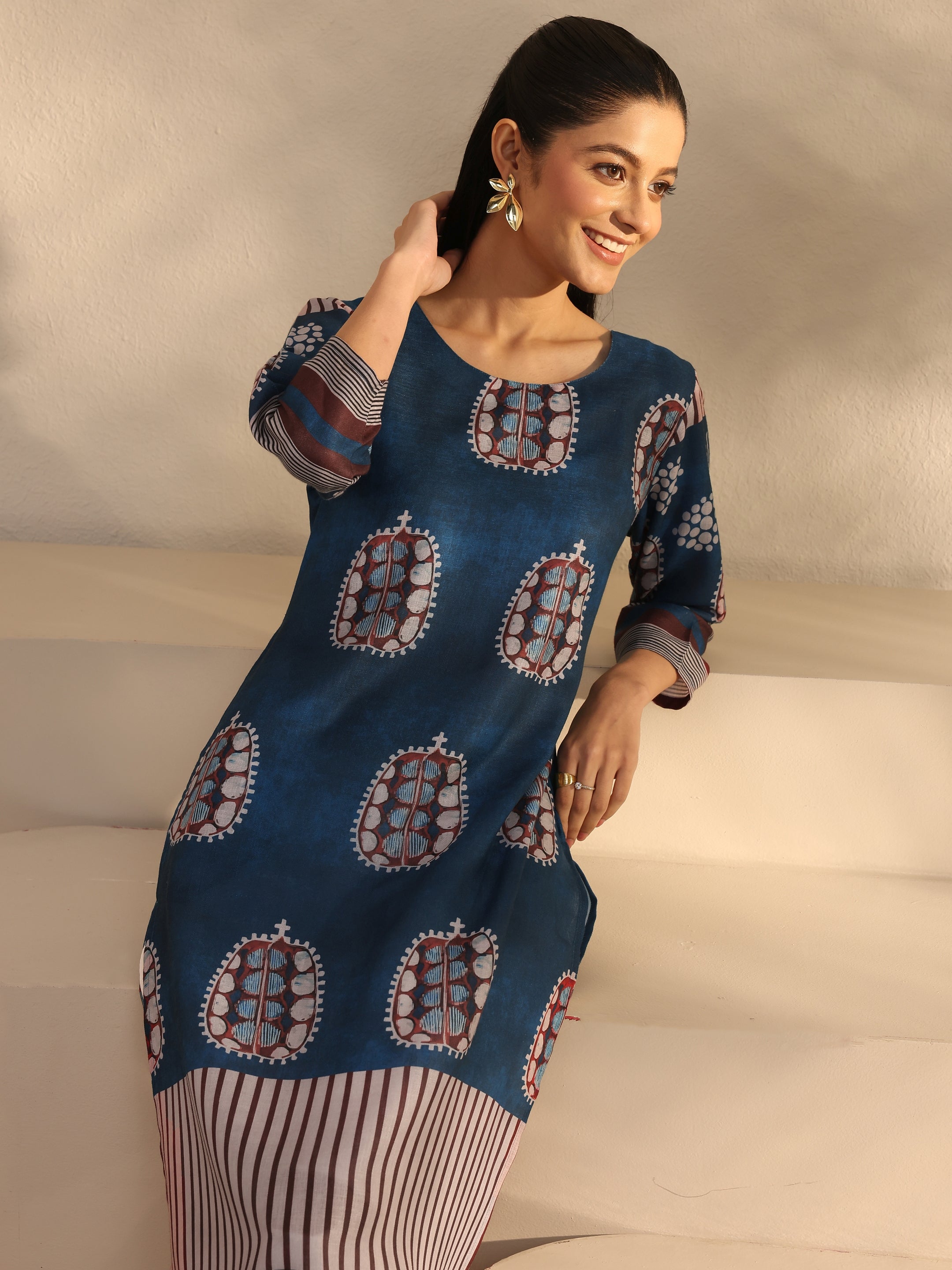 libas Blue Printed Cotton Blend Straight Kurta-picture-10
