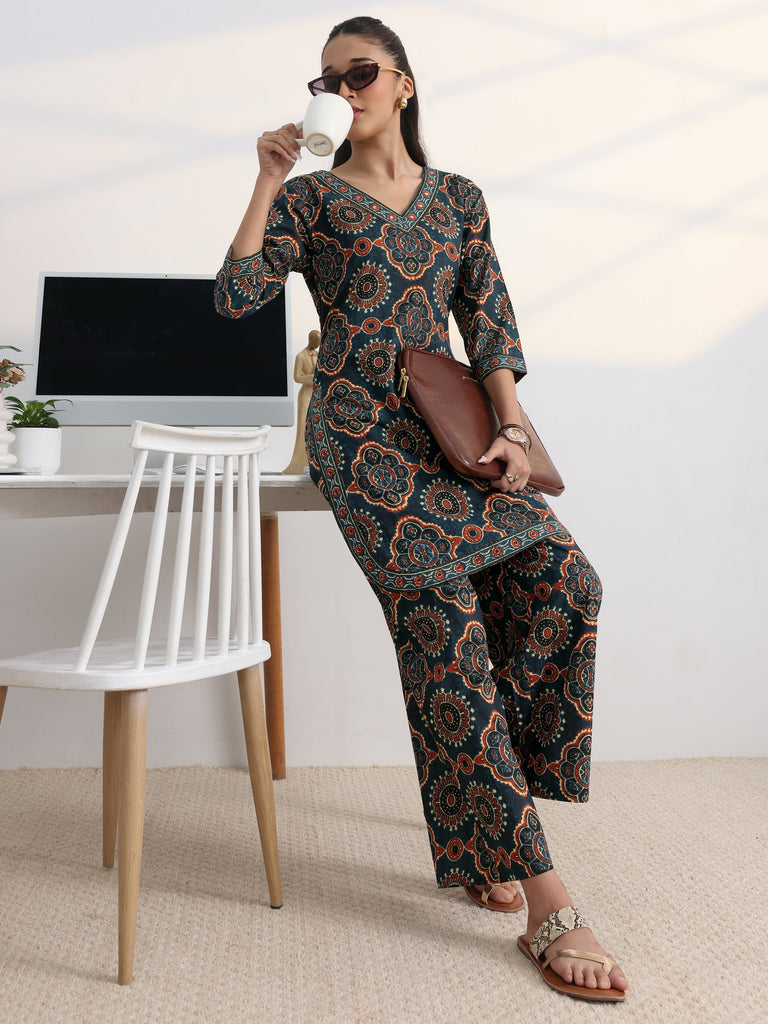 Gerua Blue Printed Cotton Blend Straight Kurta Set