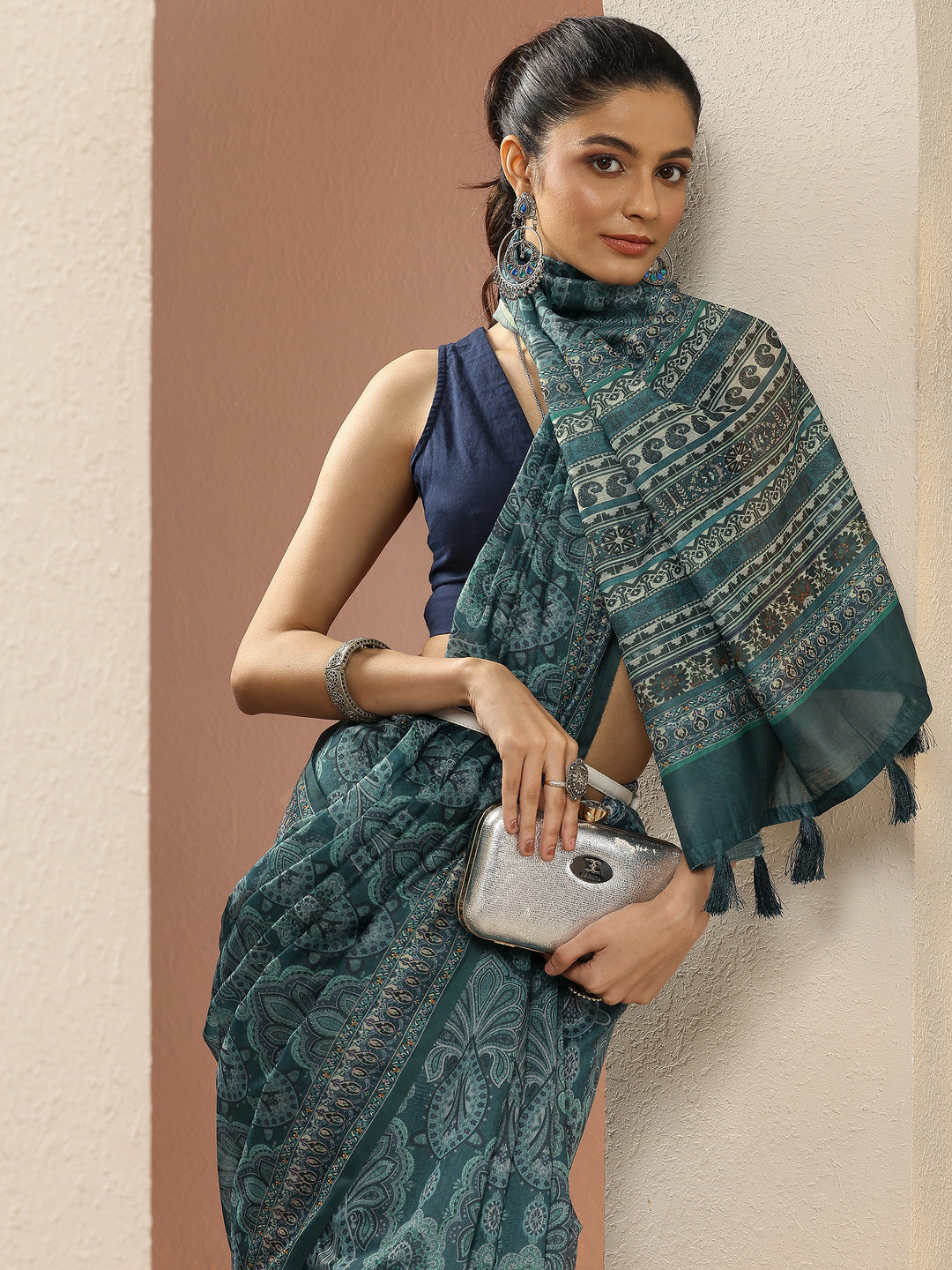 Blue Printed Silk Blend Sarees With Unstitched Blouse Piece