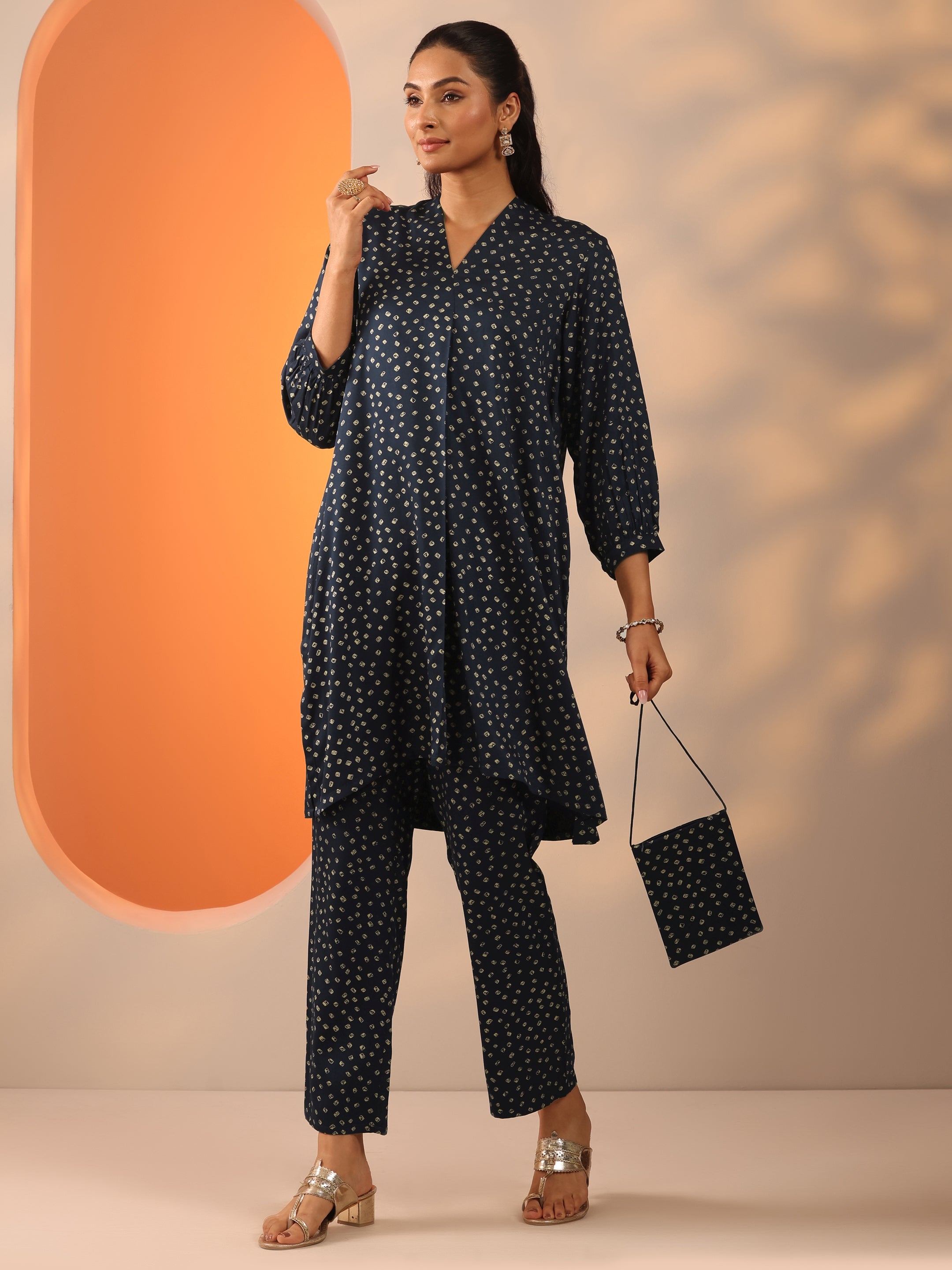 libas Blue Printed Silk Blend Straight Kurta Set-picture-28