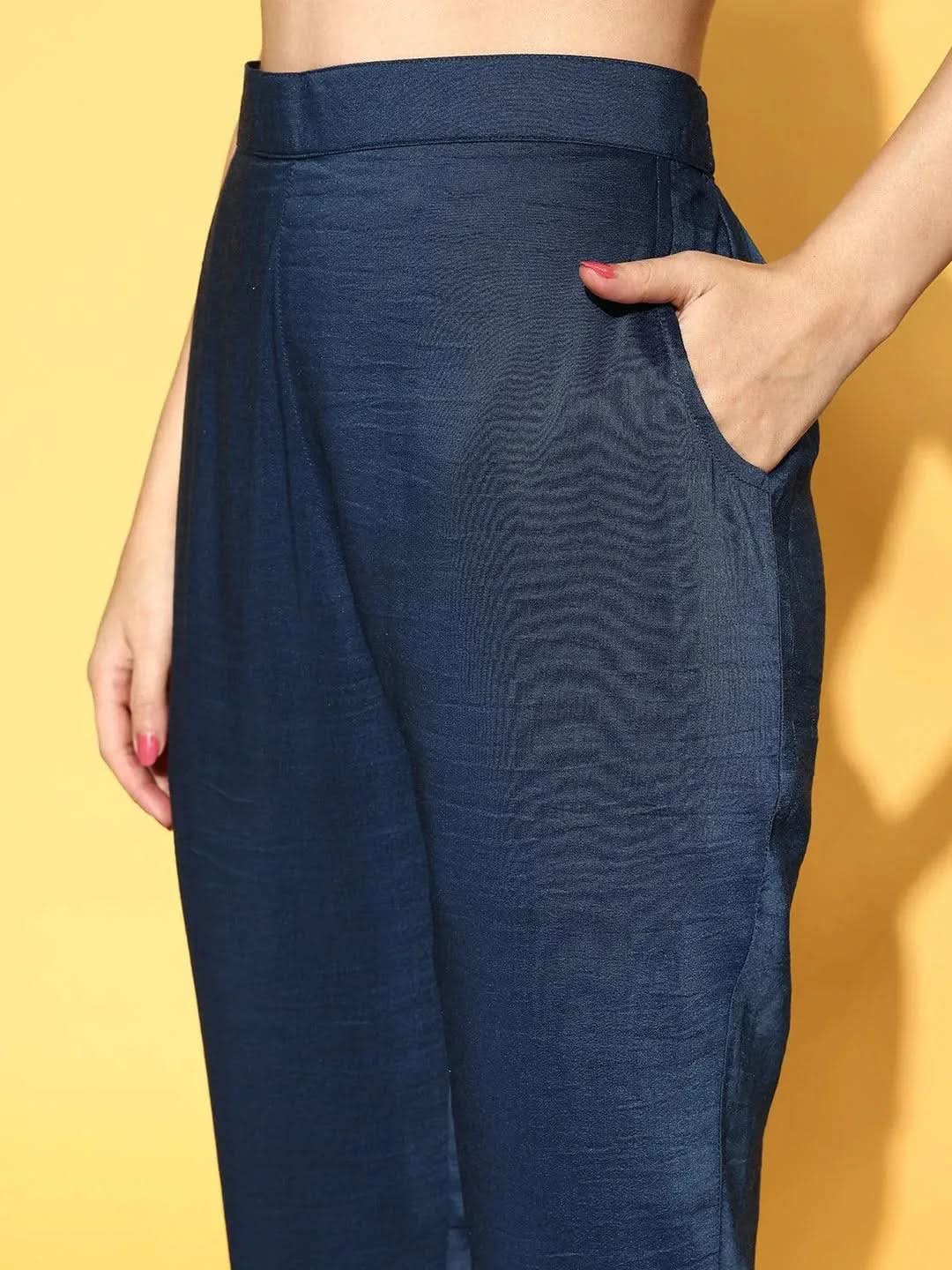

Blue Printed Silk Blend Straight Kurta With Dupatta