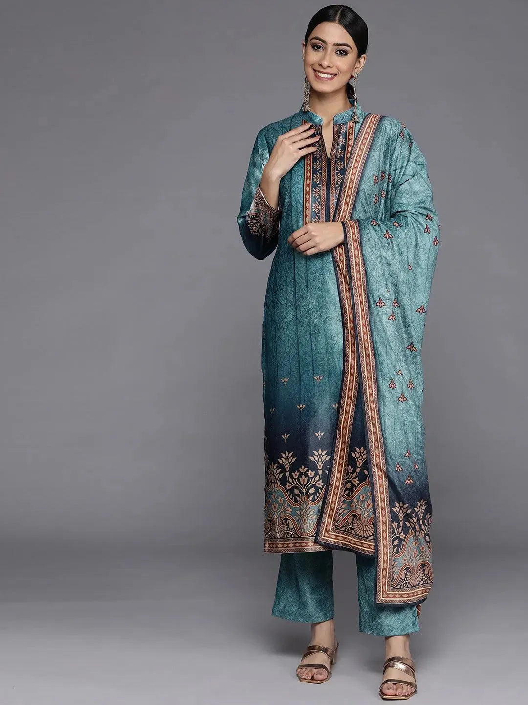 Blue Printed Velvet Straight Suit Set With Trousers - Libas