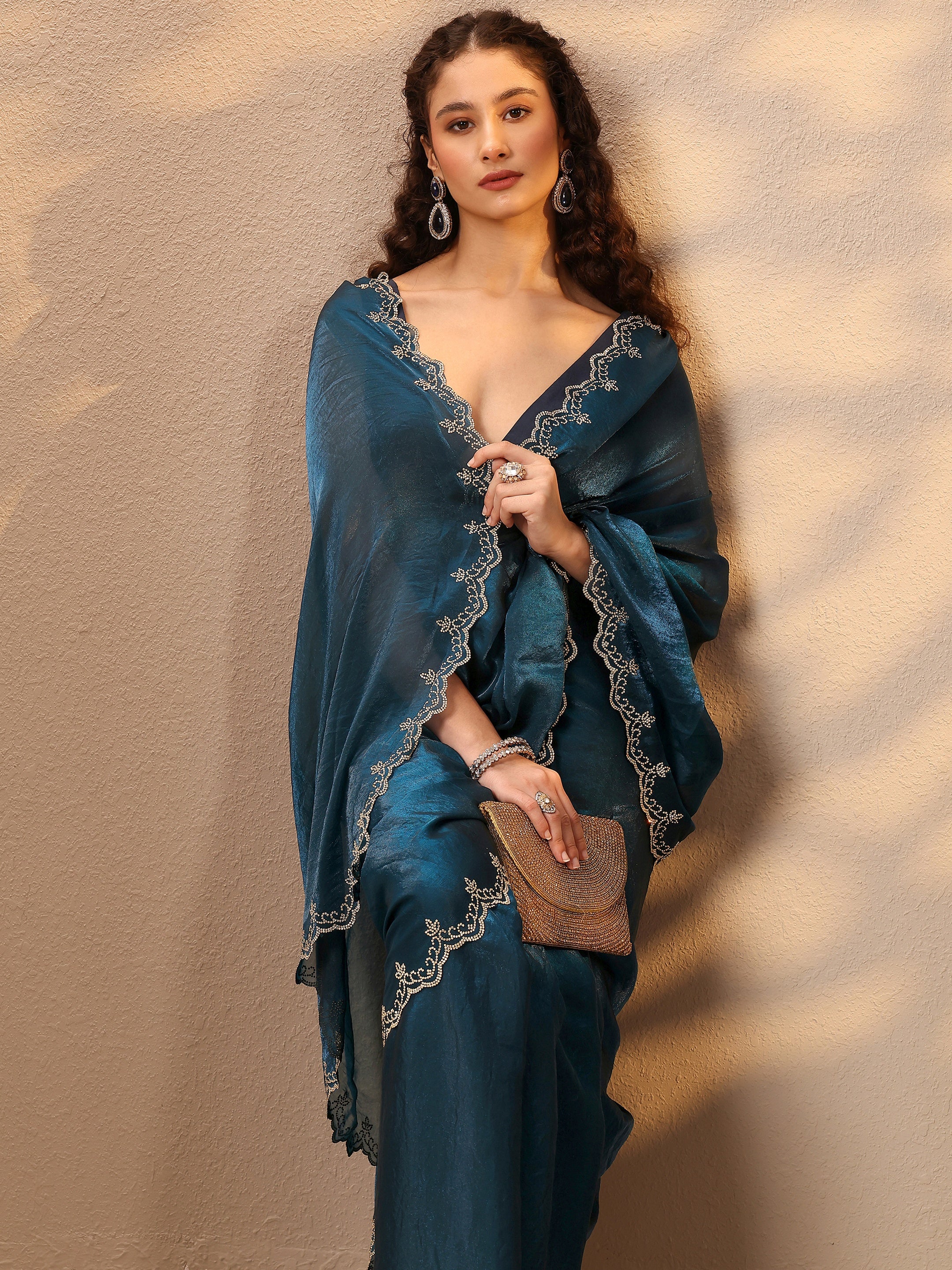 Blue Solid Silk Blend Saree With Unstitched Blouse Piece-image-31
