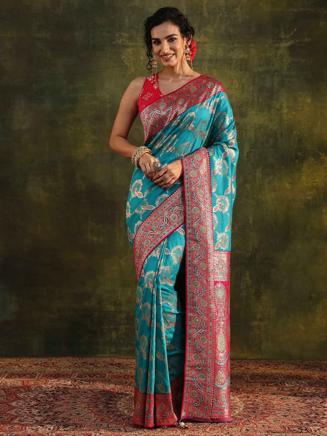 Blue Woven Design Silk Blend Banarasi Saree With Unstitched Blouse Piece