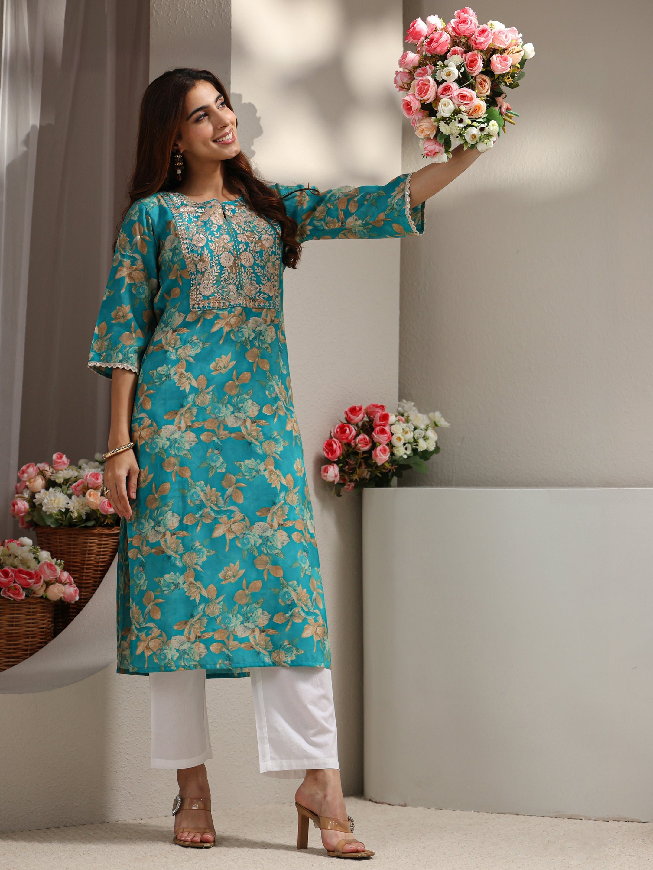 Blue Yoke Design Floral Printed Silk Blend Straight Kurta-image-10