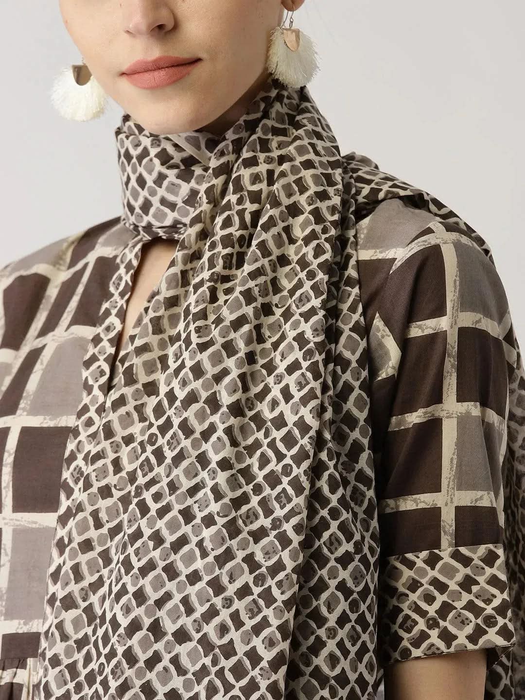 

Buy Brown Checkered Cotton Suit Set - 5513E- | Libas Ethnic Wear Online