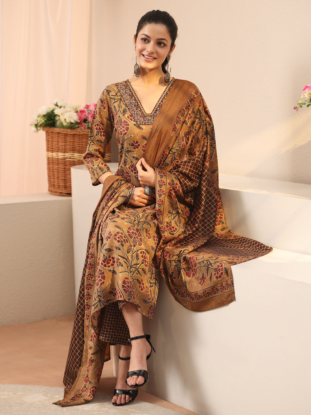  Brown Floral Printed Cotton Blend Straight Suit Set 