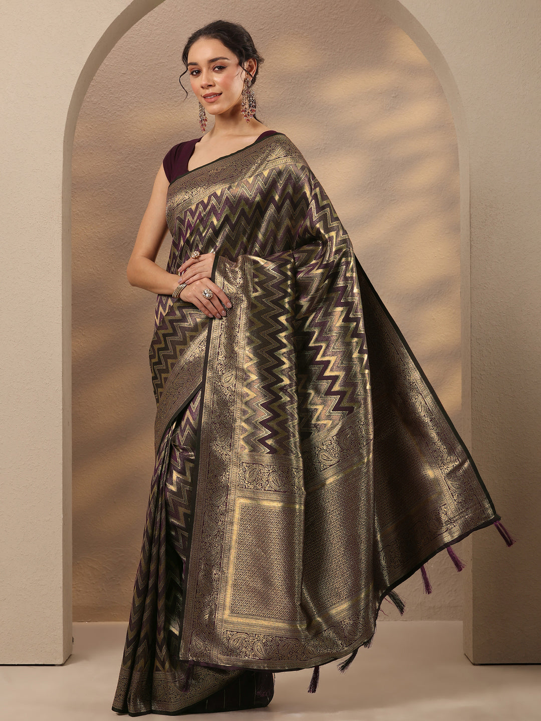  Burgundy Chevron Woven Design Silk Blend Saree With Unstitched Blouse Piece 