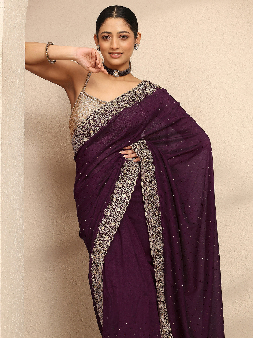 Burgundy Embellished Silk Blend Saree With Unstitched Blouse Piece