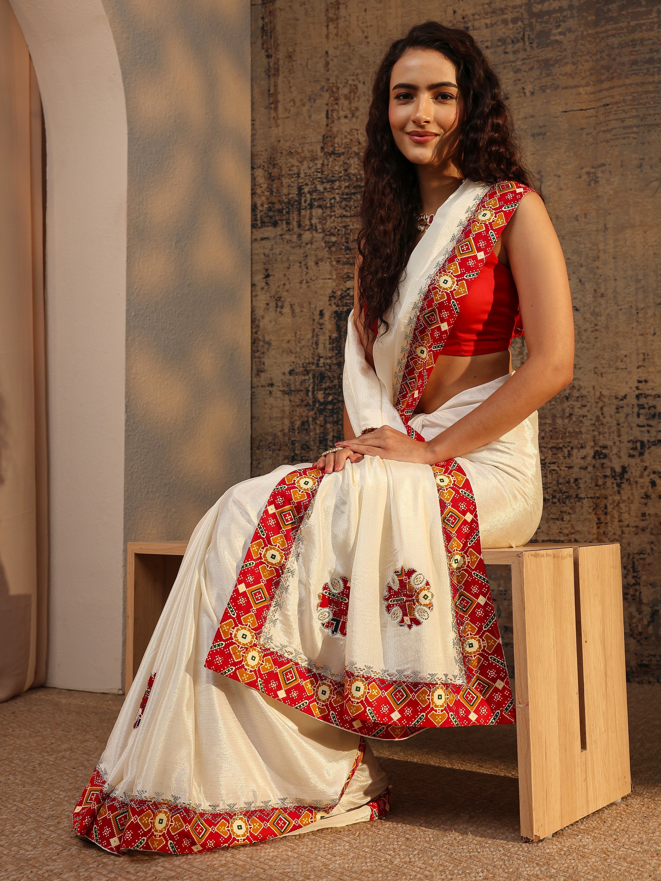 libas Cream Ethnic Motifs Embellished Silk Blend Saree With Unstitched Blouse Piece-picture-30