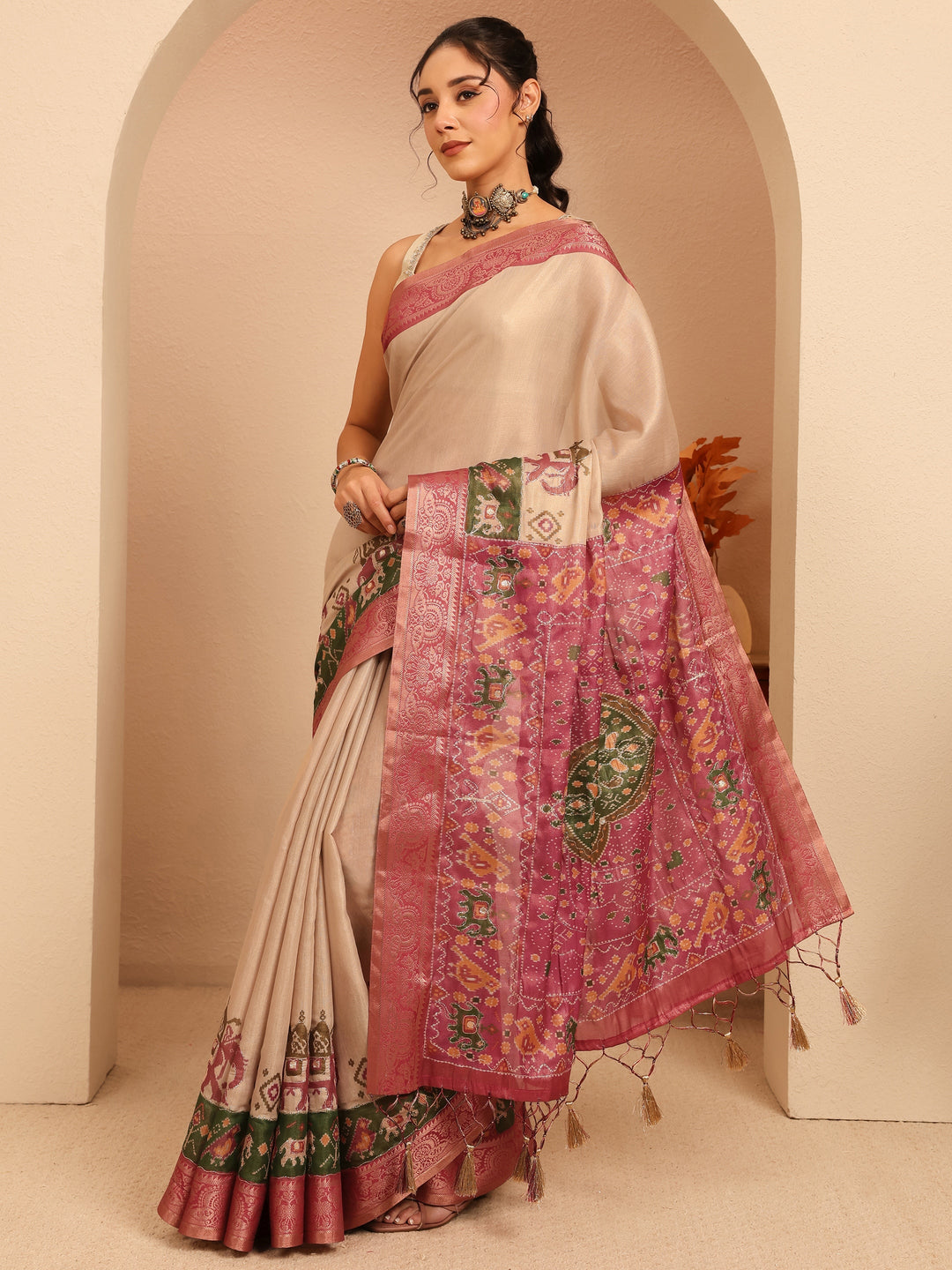  Cream Patola Border Silk Blend Saree 